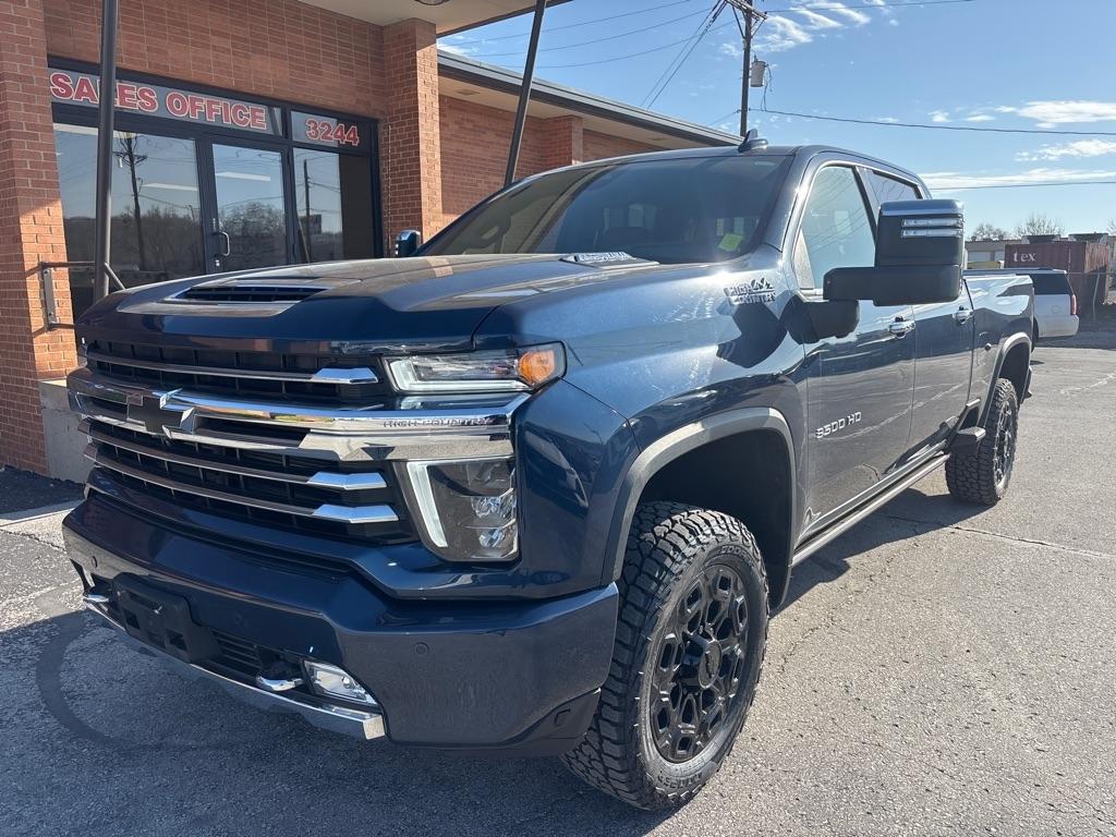 Chevrolet Silverado 3500HD 4WD Crew Cab 159" High Country 2022