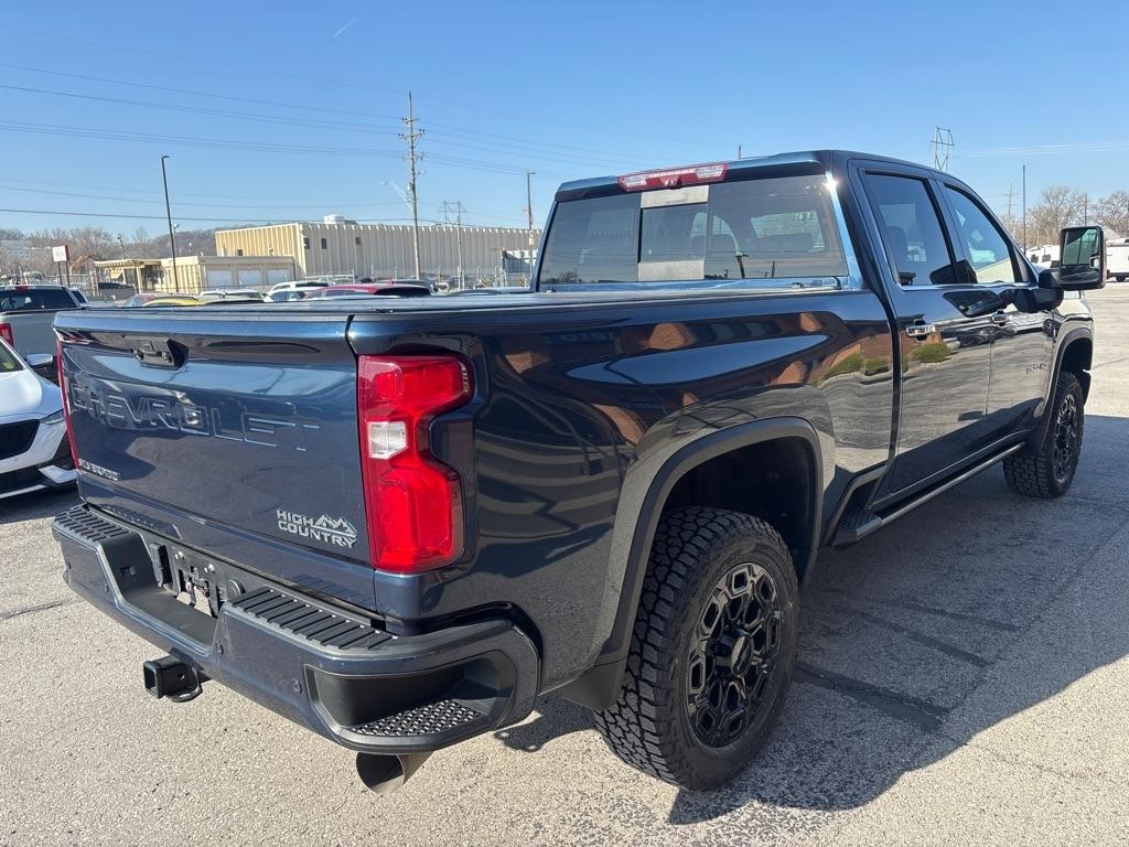 Chevrolet Silverado 3500HD 4WD Crew Cab 159" High Country 2022