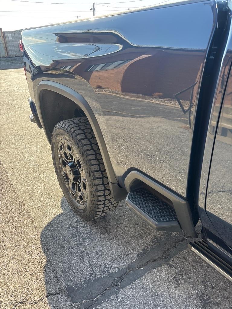 Chevrolet Silverado 3500HD 4WD Crew Cab 159" High Country 2022