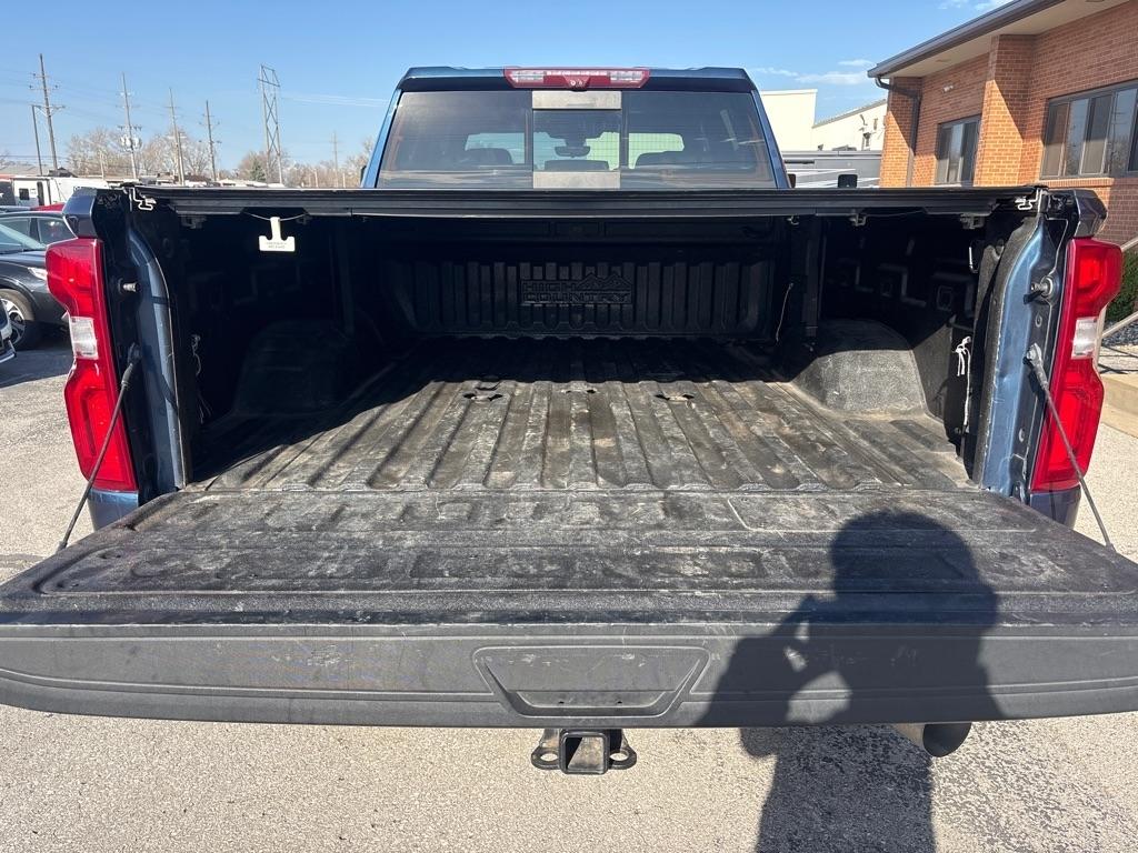 Chevrolet Silverado 3500HD 4WD Crew Cab 159" High Country 2022