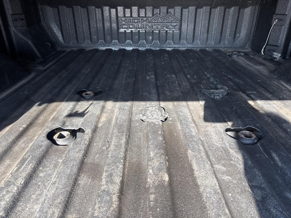 Chevrolet Silverado 3500HD 4WD Crew Cab 159" High Country 2022