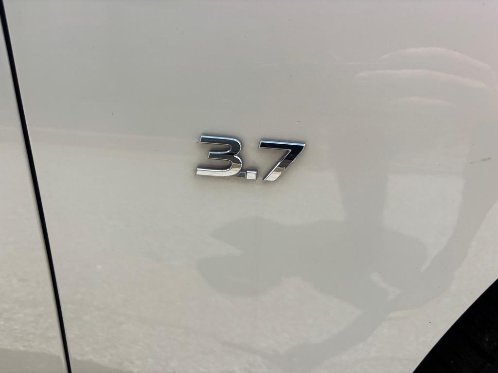 Infiniti Q70 3.7 LUXE RWD 2019