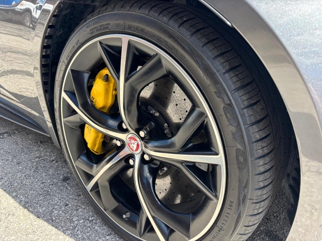 Jaguar F-Type Coupe Auto R AWD 2017