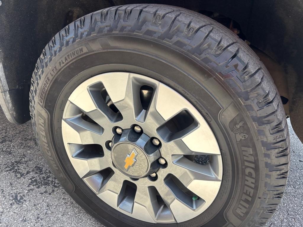 Chevrolet Silverado 2500HD 4WD Double Cab 149" Custom 2022