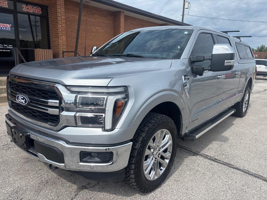 Ford F-150 Lariat 4WD SuperCrew 5.5' Box 2025