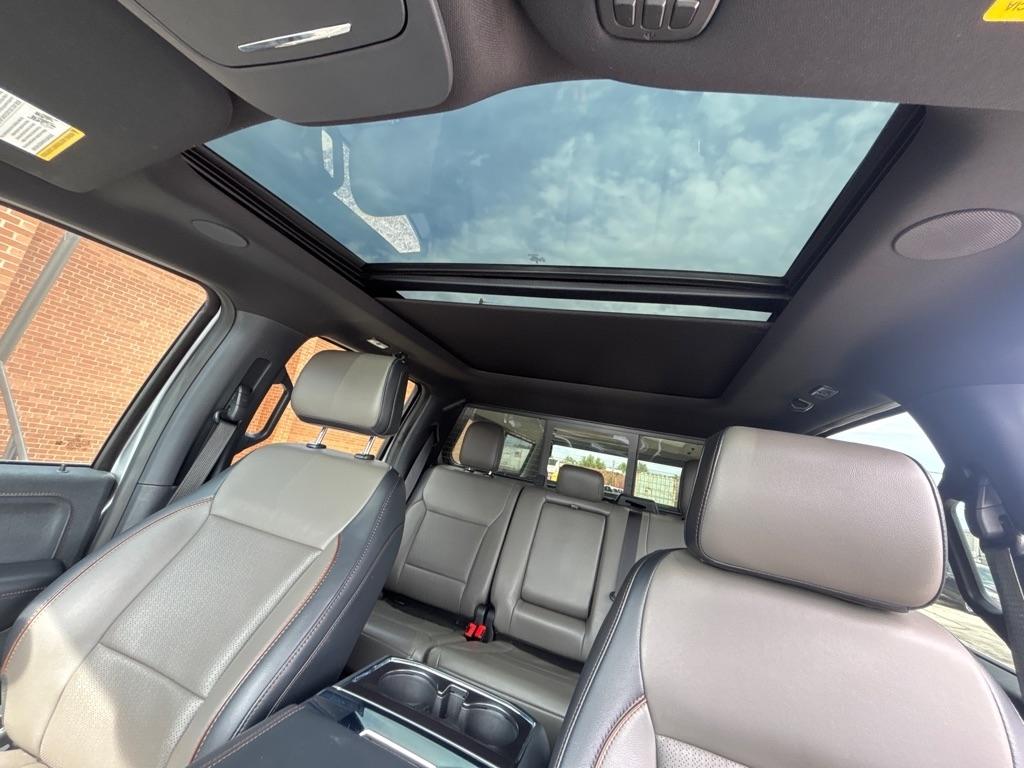 Ford F-150 Lariat 4WD SuperCrew 5.5' Box 2025