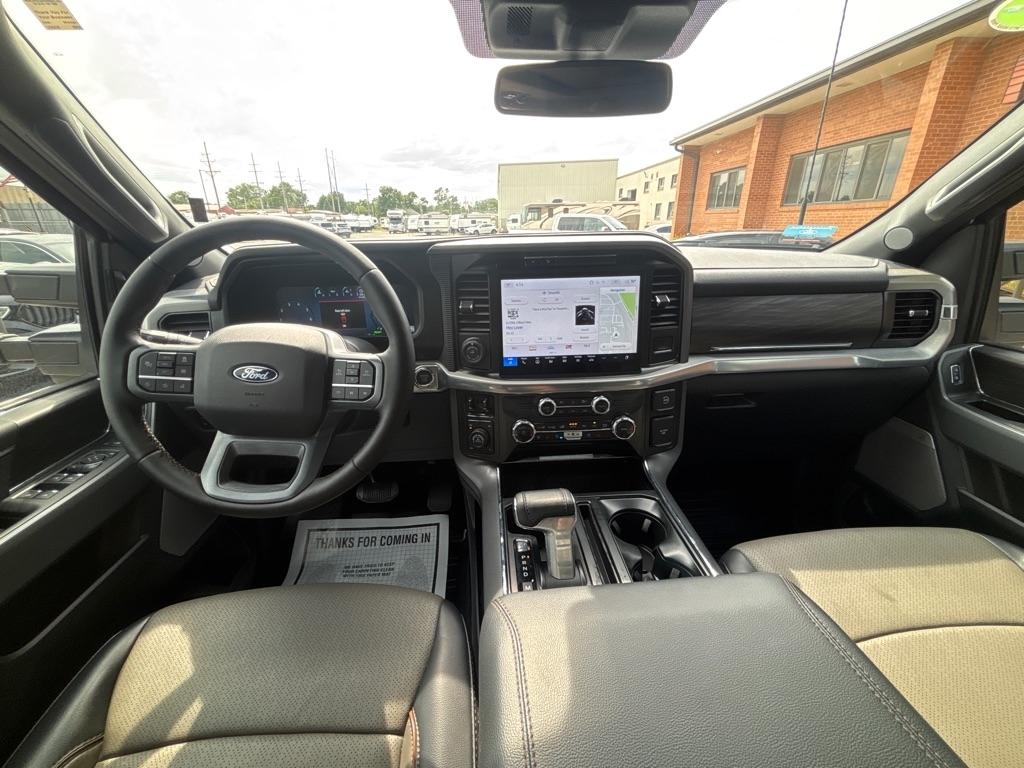 Ford F-150 Lariat 4WD SuperCrew 5.5' Box 2025
