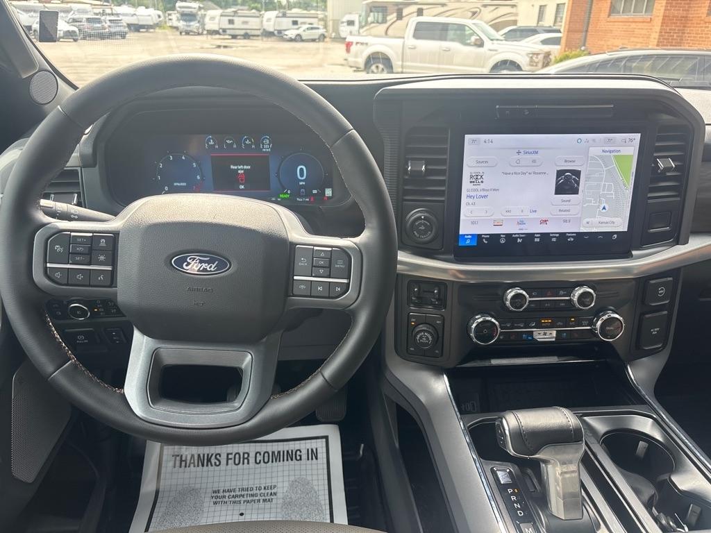 Ford F-150 Lariat 4WD SuperCrew 5.5' Box 2025