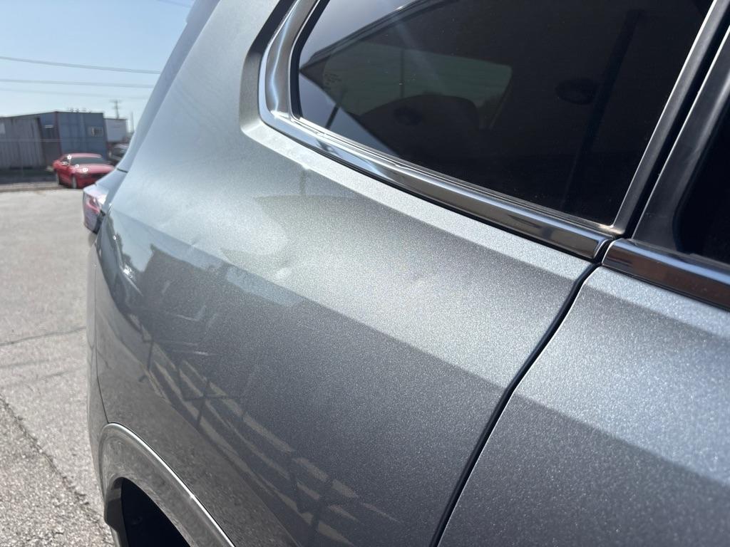 GMC Acadia AWD 4dr Denali 2025