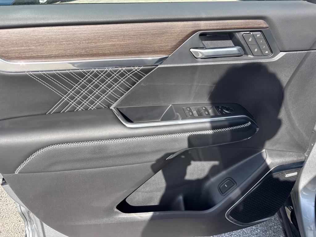 GMC Acadia AWD 4dr Denali 2025