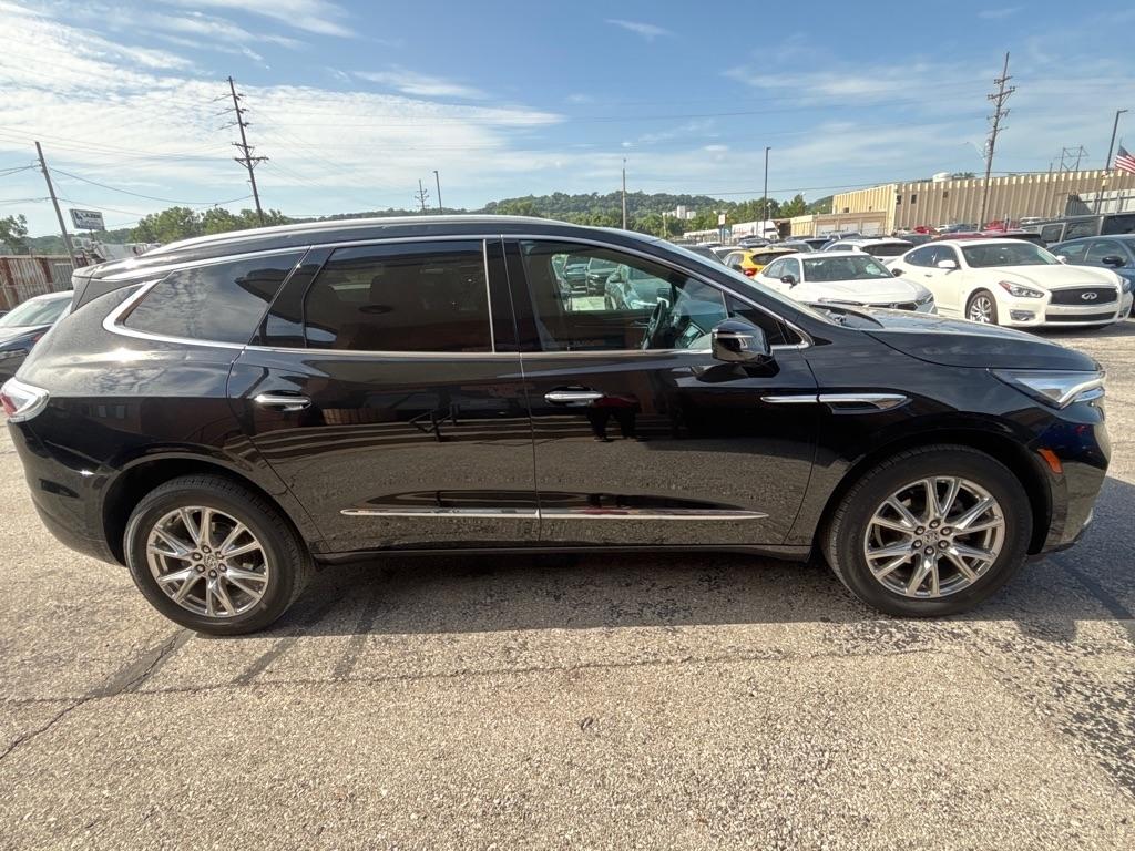 Buick Enclave FWD 4dr Premium 2024