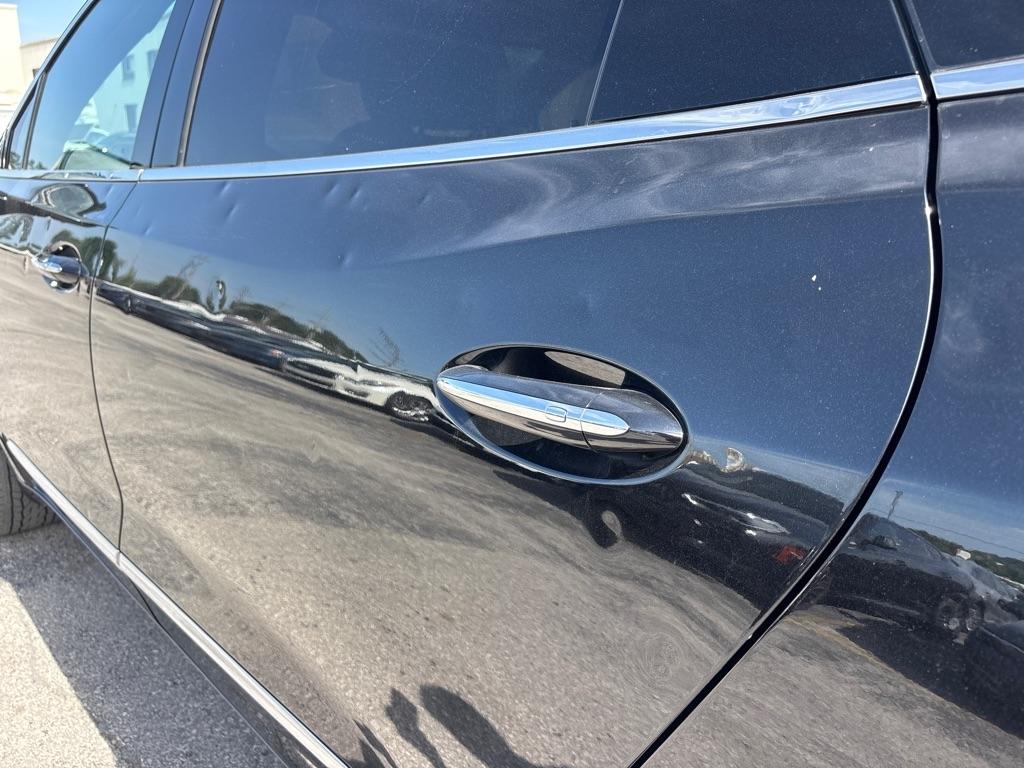 Buick Enclave FWD 4dr Premium 2024