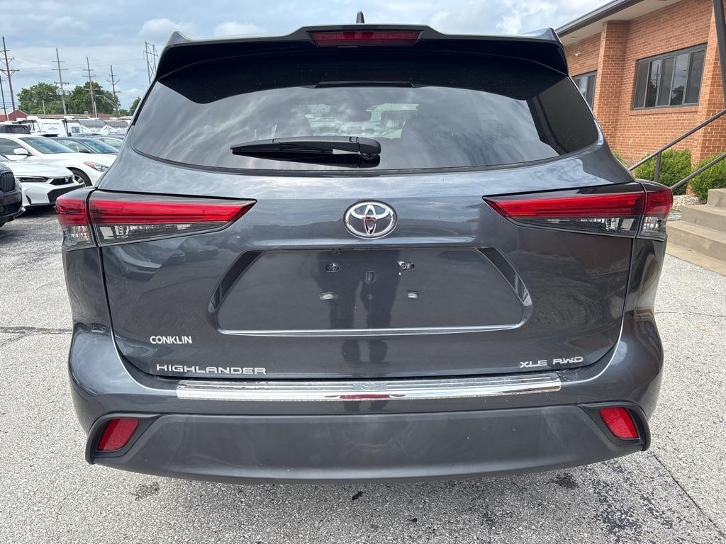 Toyota Highlander Platinum AWD (Natl) 2023