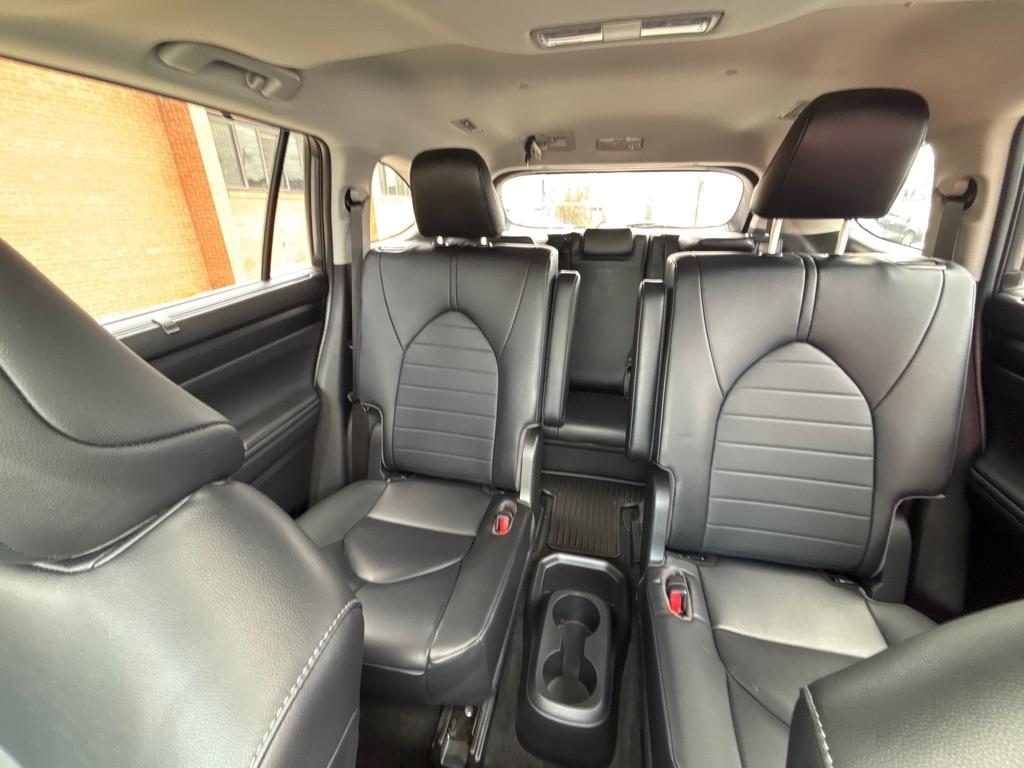 Toyota Highlander Platinum AWD (Natl) 2023