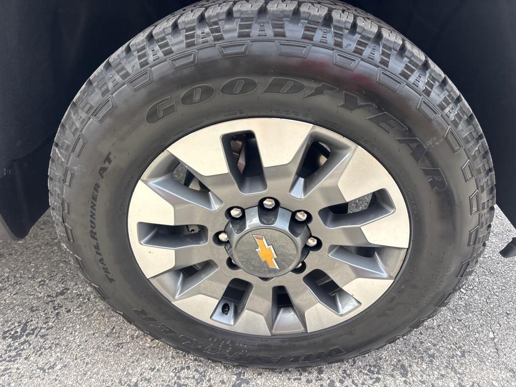 Chevrolet Silverado 2500HD 4WD Crew Cab 159" Custom 2026