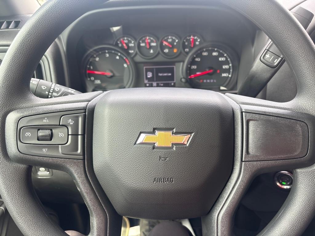 Chevrolet Silverado 2500HD 4WD Crew Cab 159" Custom 2026