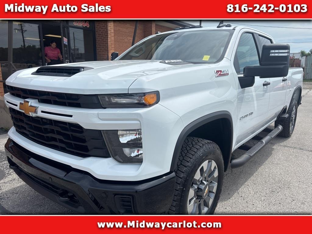 2026 Chevrolet Silverado 2500HD 4WD Crew Cab 159" Custom