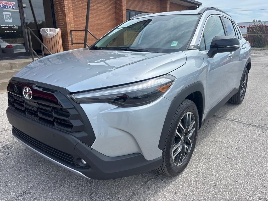 Toyota Corolla Cross XLE 2WD (Natl) 2026