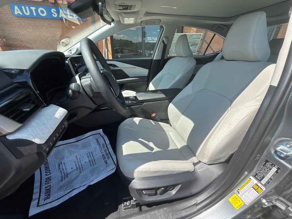 Toyota Camry Nightshade (Natl) 2026