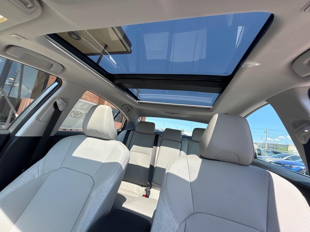 Toyota Camry Nightshade (Natl) 2026