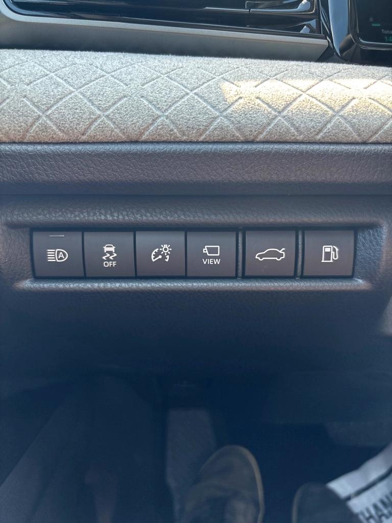 Toyota Camry Nightshade (Natl) 2026