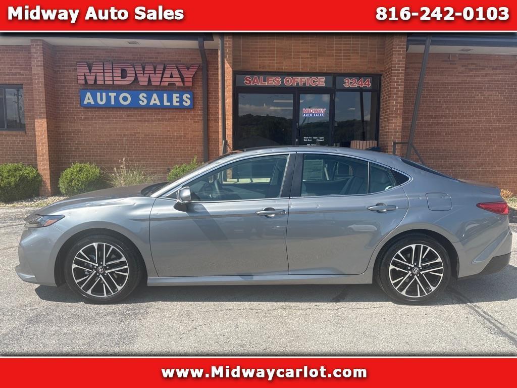 Toyota Camry Nightshade (Natl) 2026