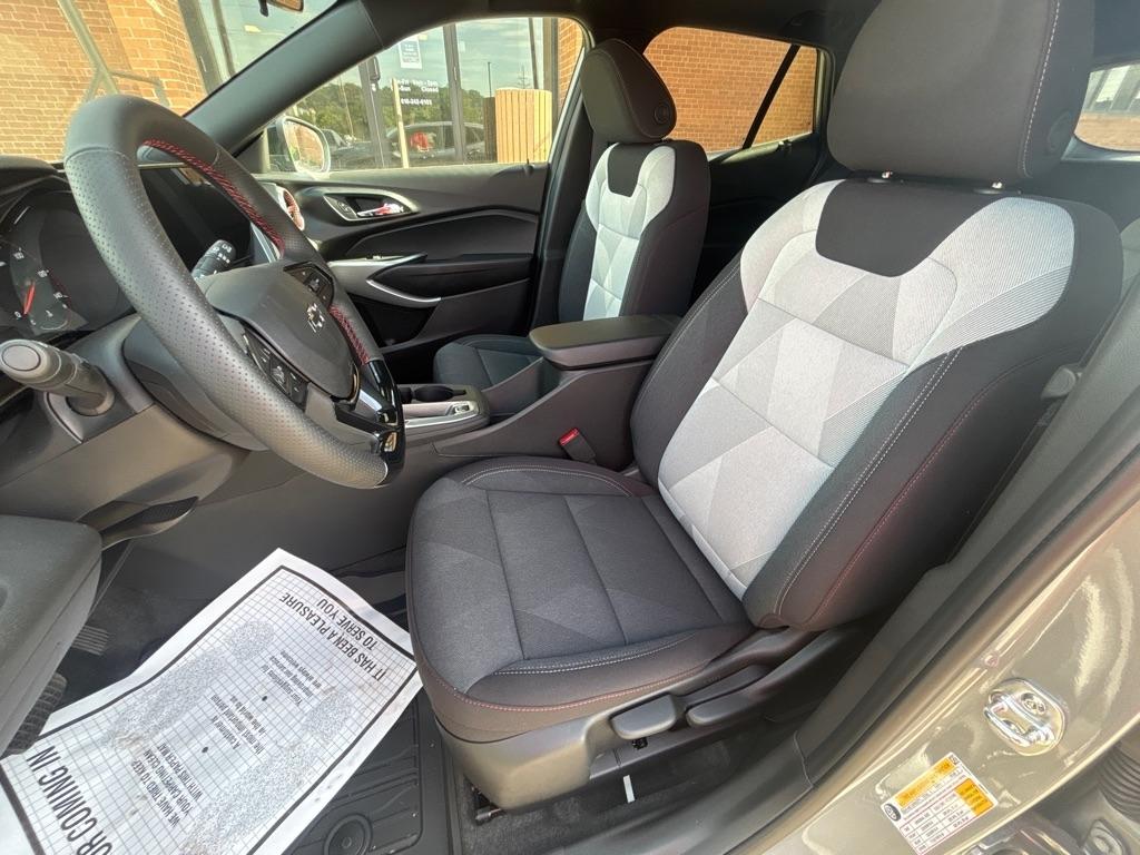 Chevrolet Trax FWD 4dr 1RS 2026
