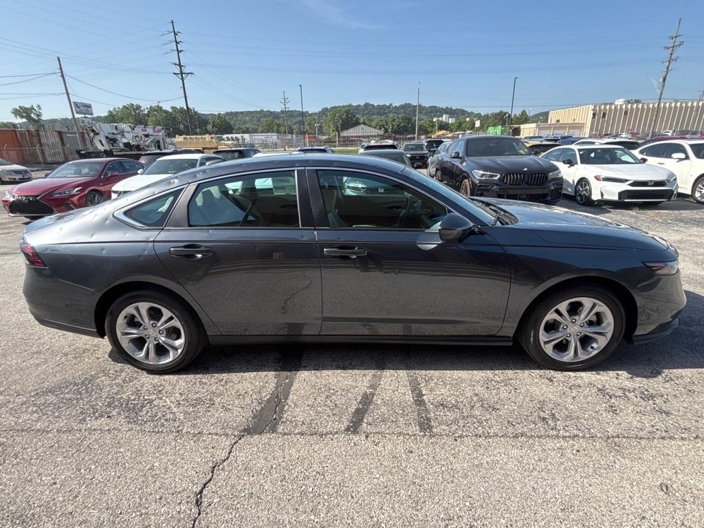 Honda Accord LX CVT 2026