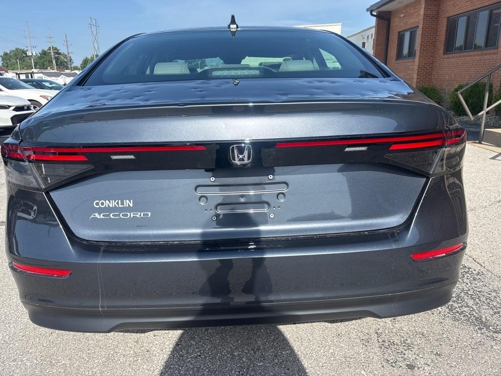 Honda Accord LX CVT 2026