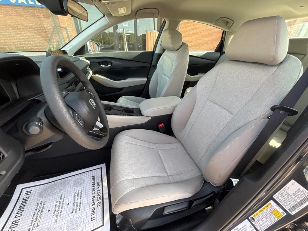 Honda Accord LX CVT 2026