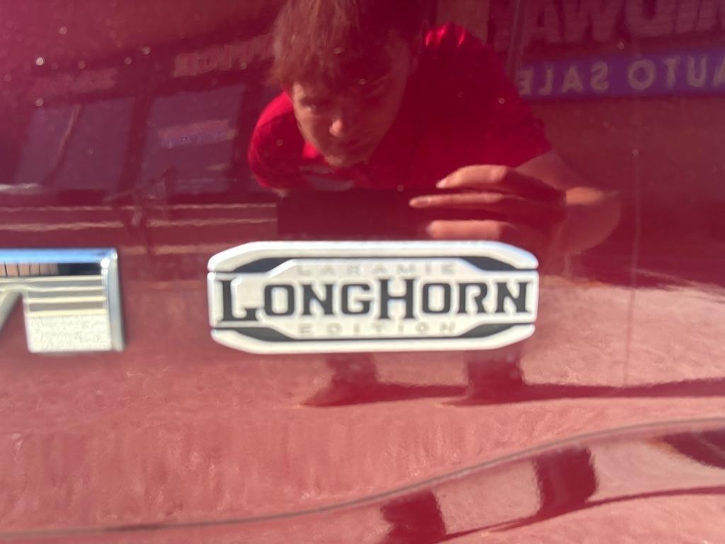 RAM 1500 Longhorn 4x2 Crew Cab 5'7" Box 2020