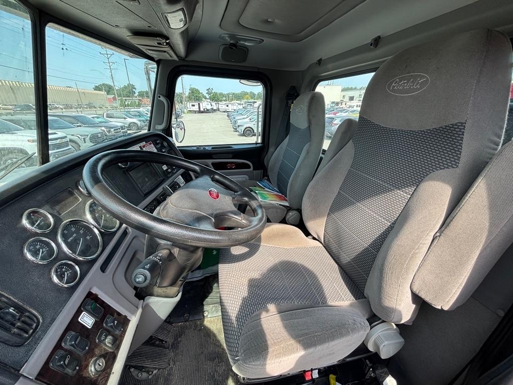 Peterbilt 365  2016