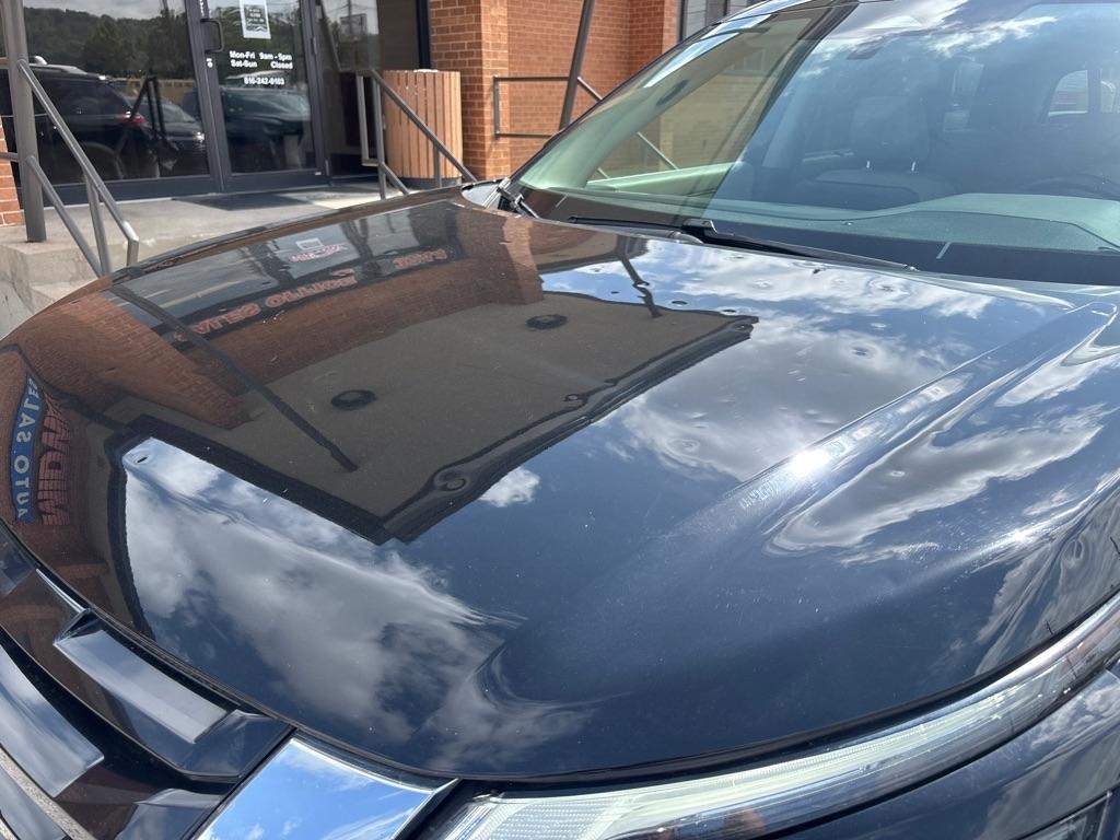 Nissan Pathfinder SL 2WD 2022