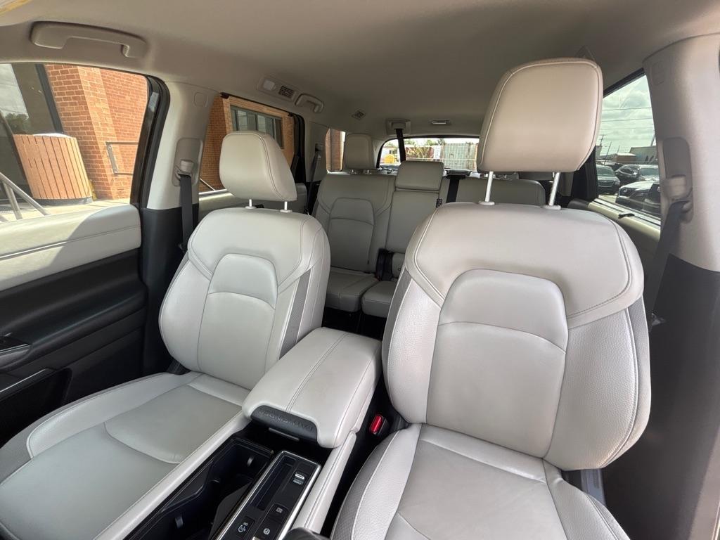 Nissan Pathfinder SL 2WD 2022