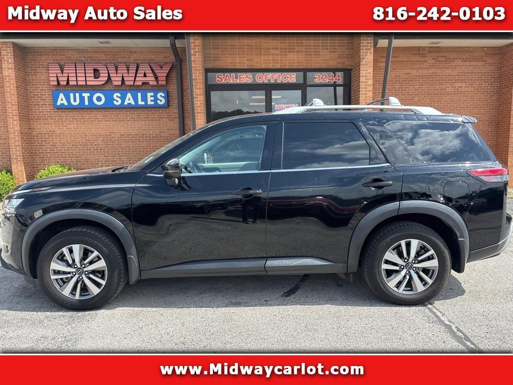 Nissan Pathfinder SL 2WD 2022