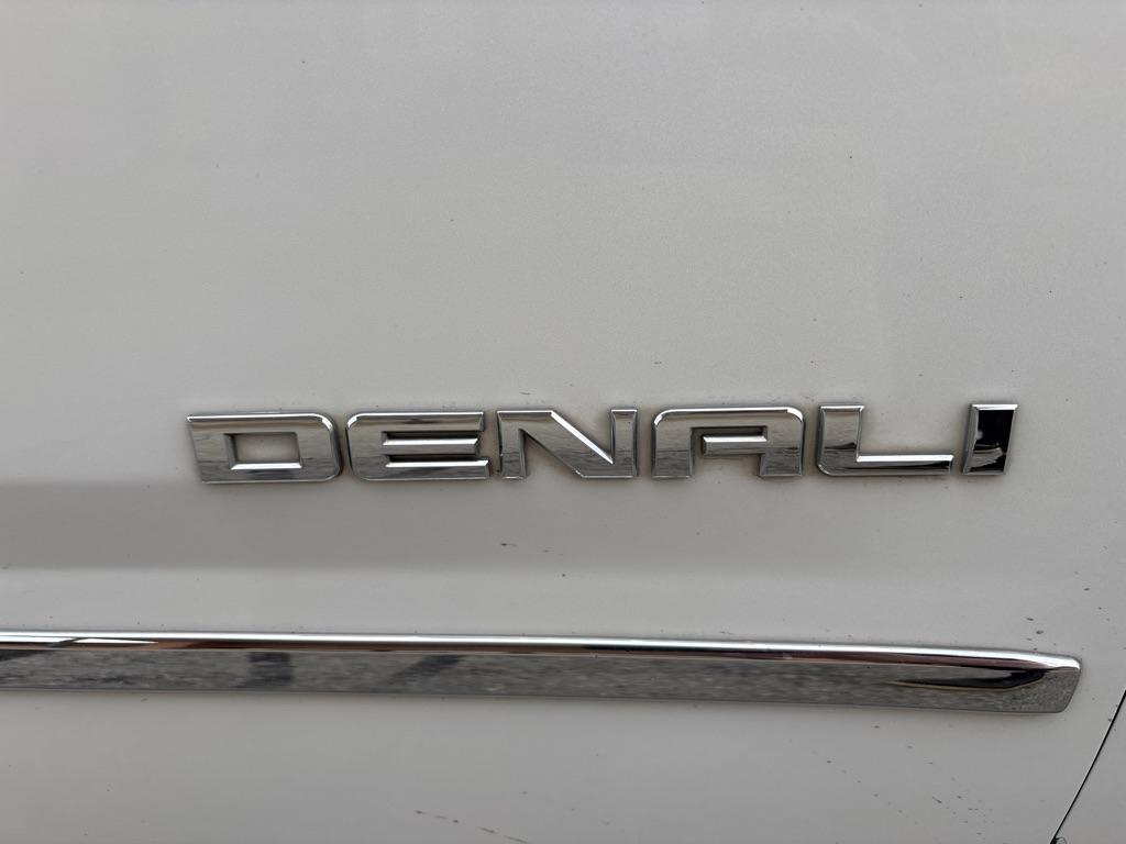 GMC Yukon 4WD 4dr Denali 2019