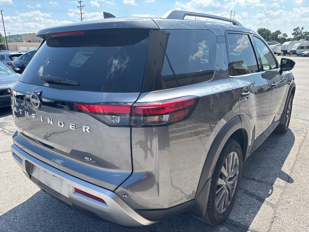 Nissan Pathfinder SL 2WD 2022