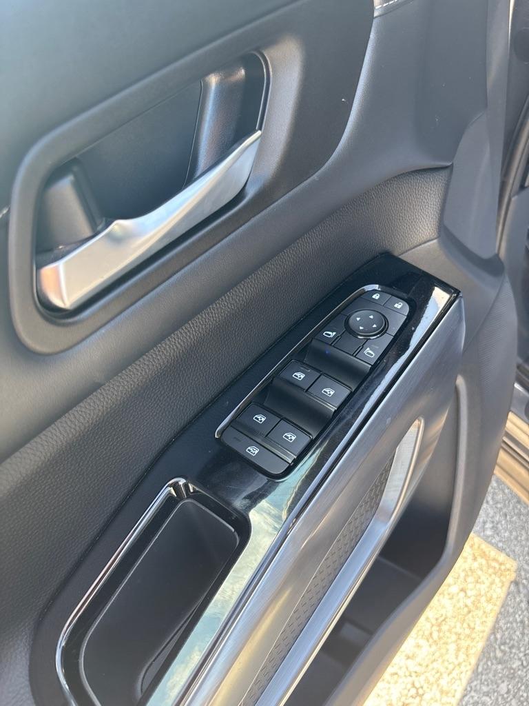 Nissan Pathfinder SL 2WD 2022
