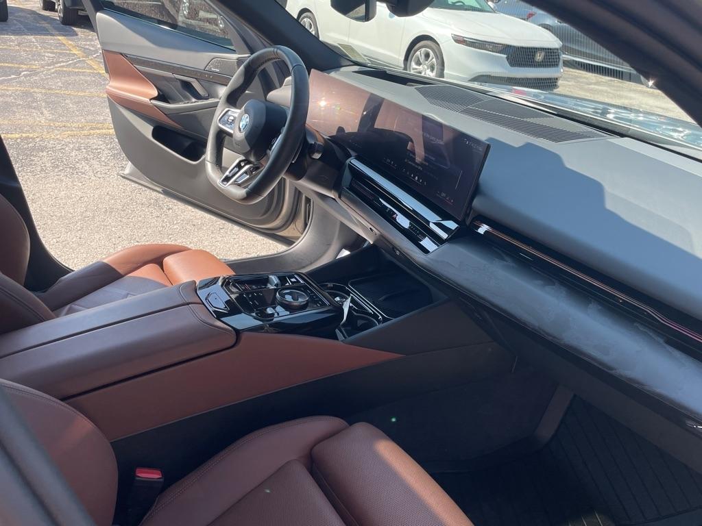 BMW 5 Series 530i xDrive Sedan 2024