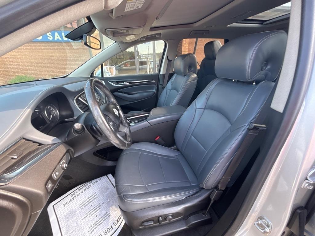Buick Enclave FWD 4dr Essence 2019