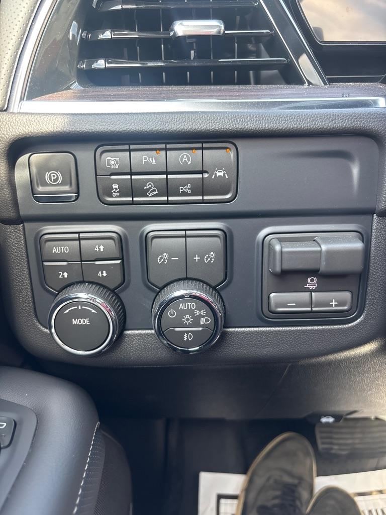 Chevrolet Tahoe 4WD 4dr Premier 2026