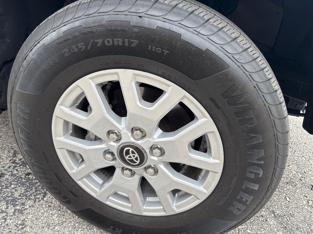 Toyota Tacoma 4WD TRD Off Road Double Cab 5' Bed MT (Natl) 2025