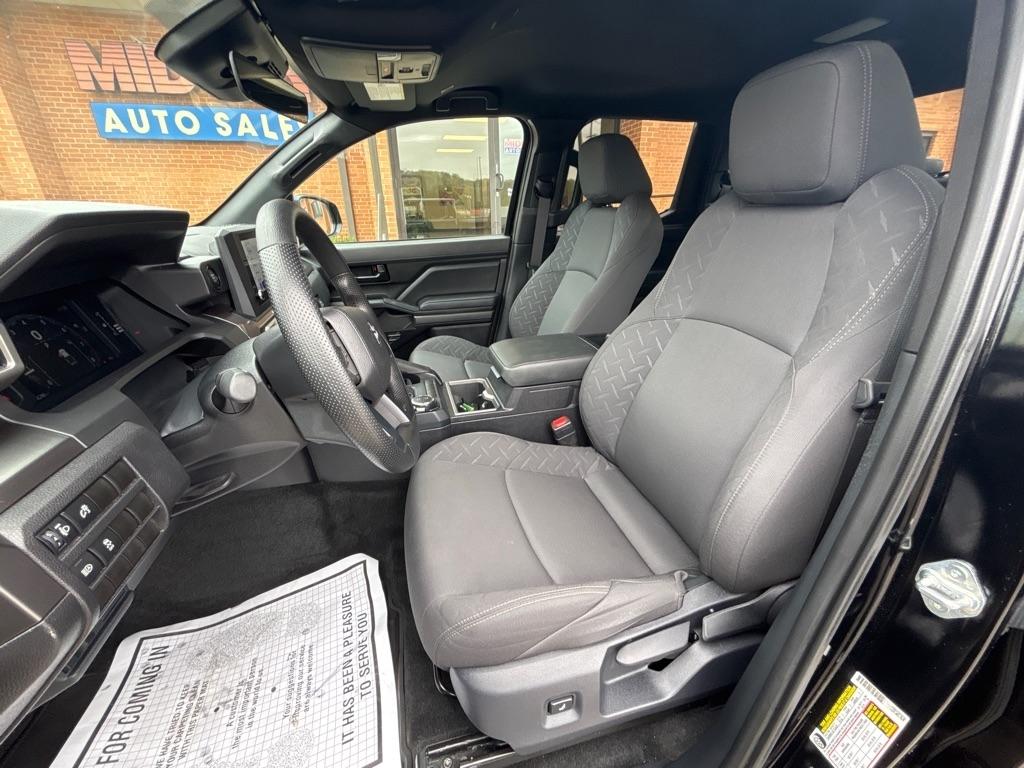Toyota Tacoma 4WD TRD Off Road Double Cab 5' Bed MT (Natl) 2025