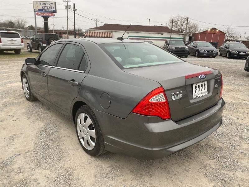 Ford Fusion SE 2010