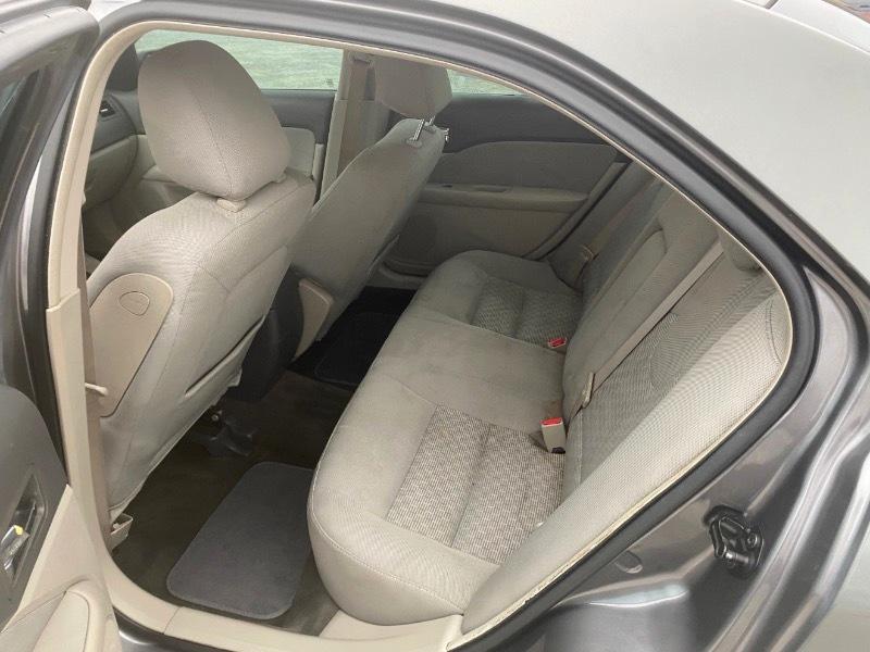 Ford Fusion SE 2010