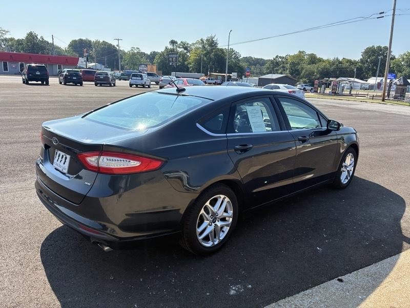 Ford Fusion SE 2013