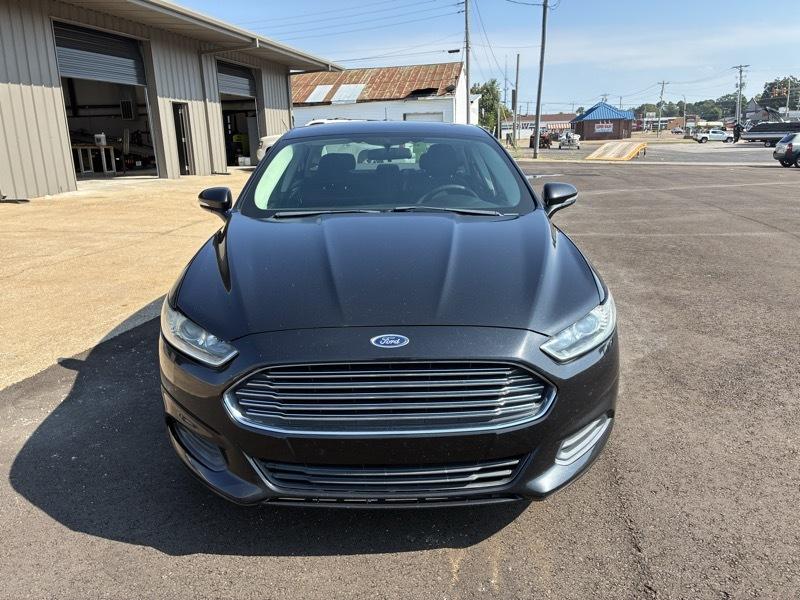 Ford Fusion SE 2013