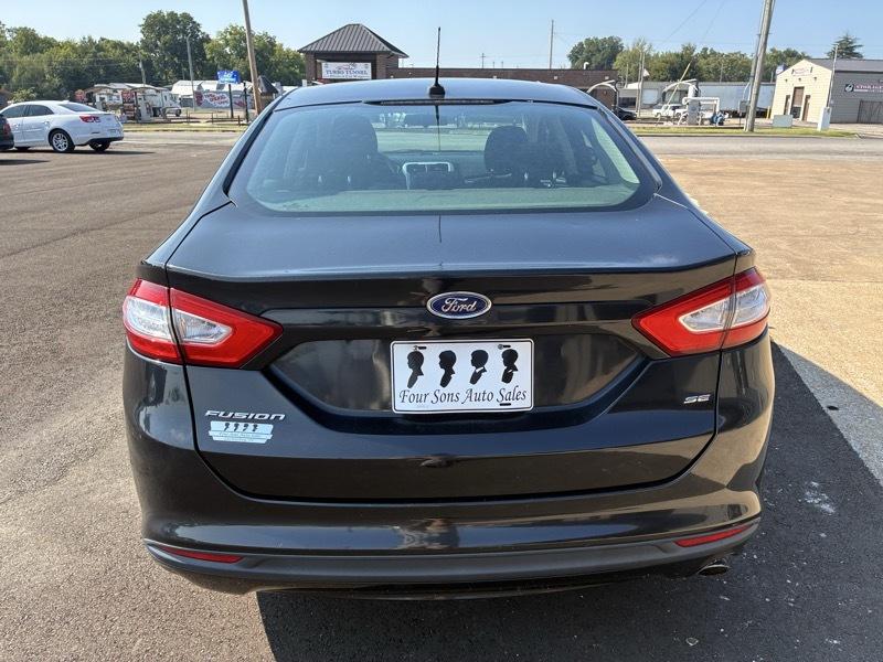 Ford Fusion SE 2013
