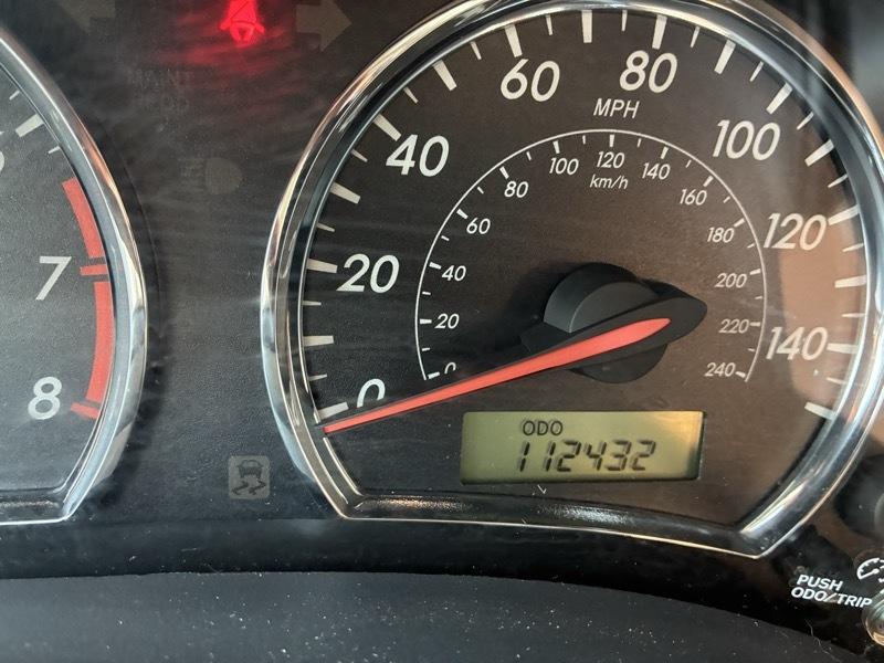 Toyota Corolla S 5-Speed MT 2012