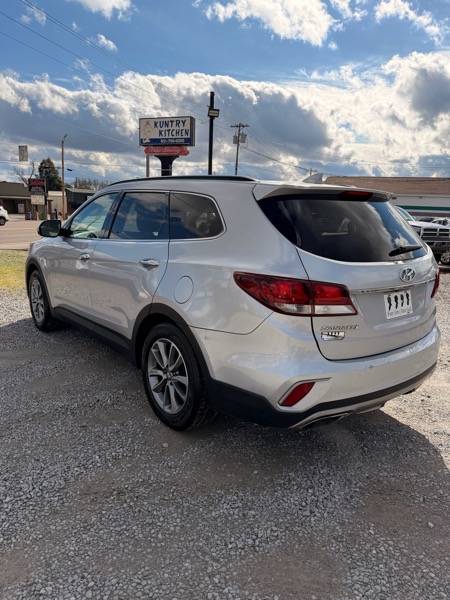 Hyundai Santa Fe SE FWD 2017